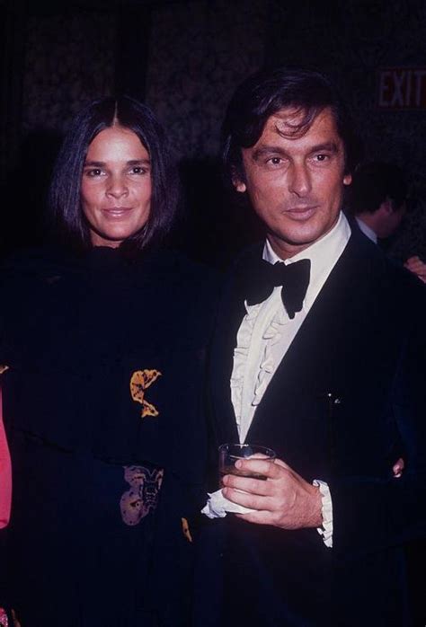 ali macgraw robin hoen